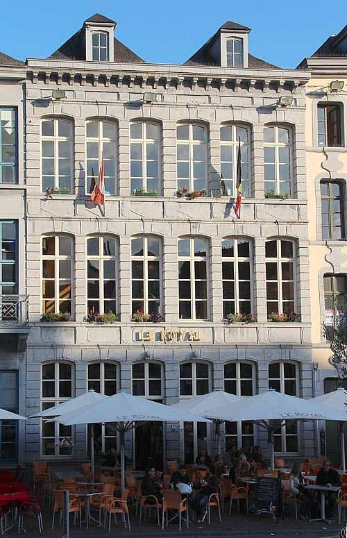 Façades de la Grand-Place de Mons